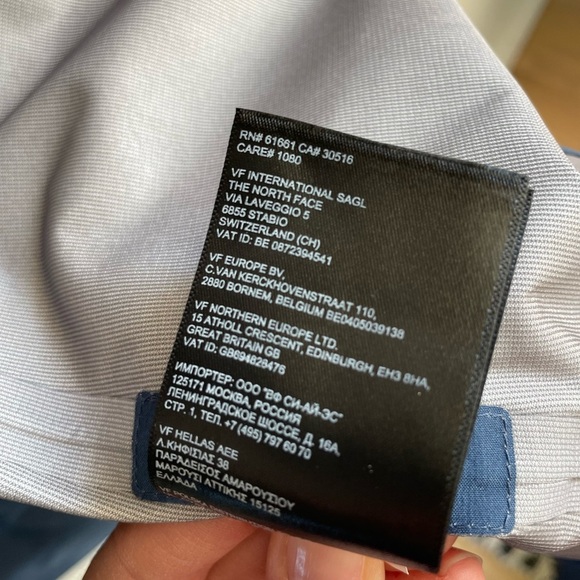 The North Face Printed Dryzzle Future Light Jacket - Women’s Size Medium - Picture 8 of 10